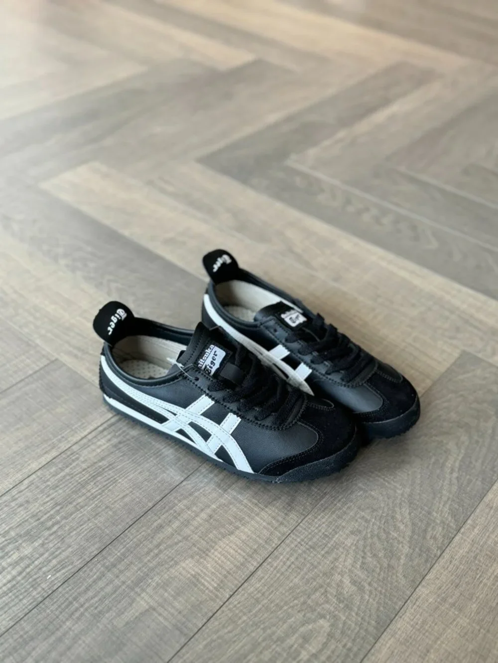 Women’s Onitsuka Tiger Mexico 66 Black White Sneakers – Retro Classic Style